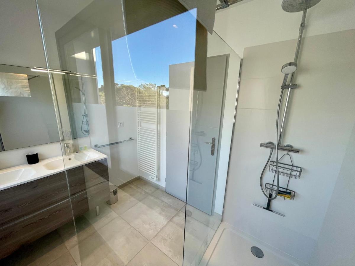 Appartement Luxe Le Levant Hyères Exteriör bild