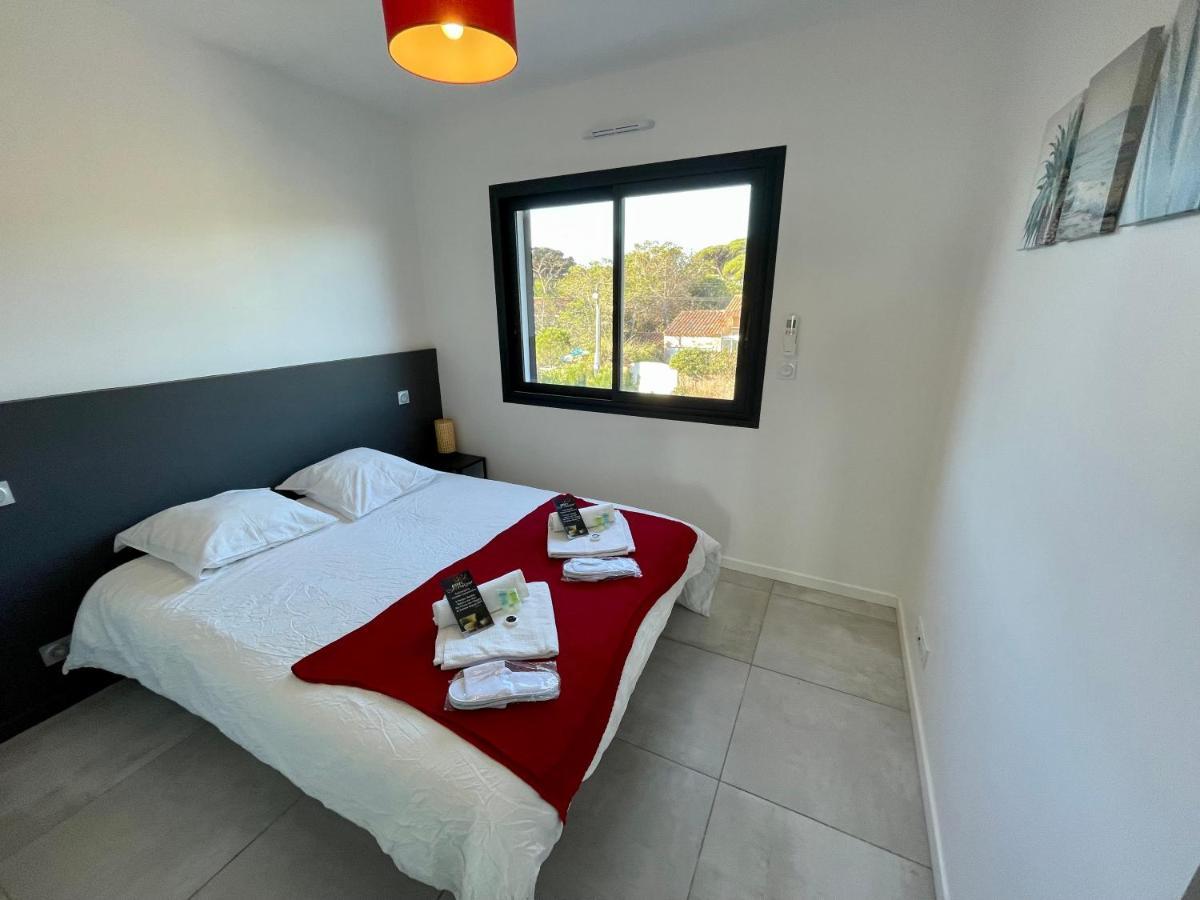 Appartement Luxe Le Levant Hyères Exteriör bild