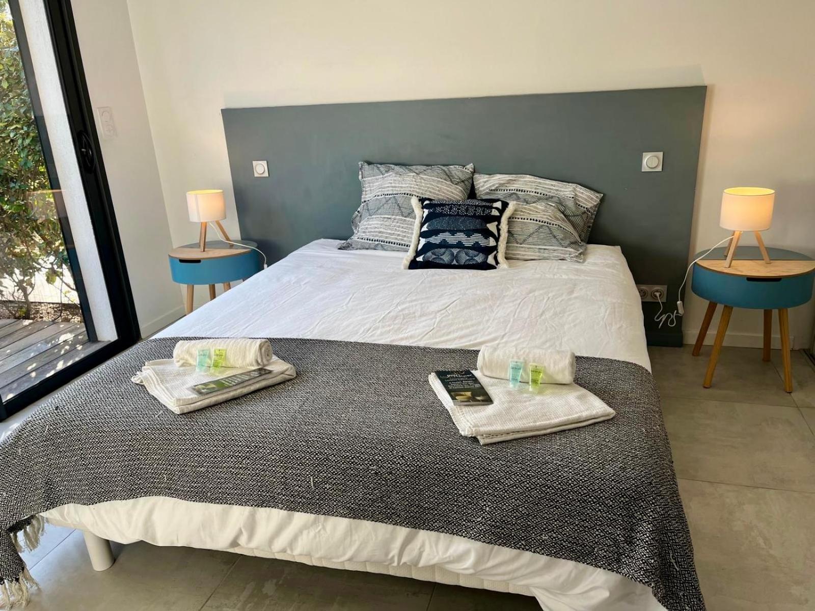 Appartement Luxe Le Levant Hyères Exteriör bild