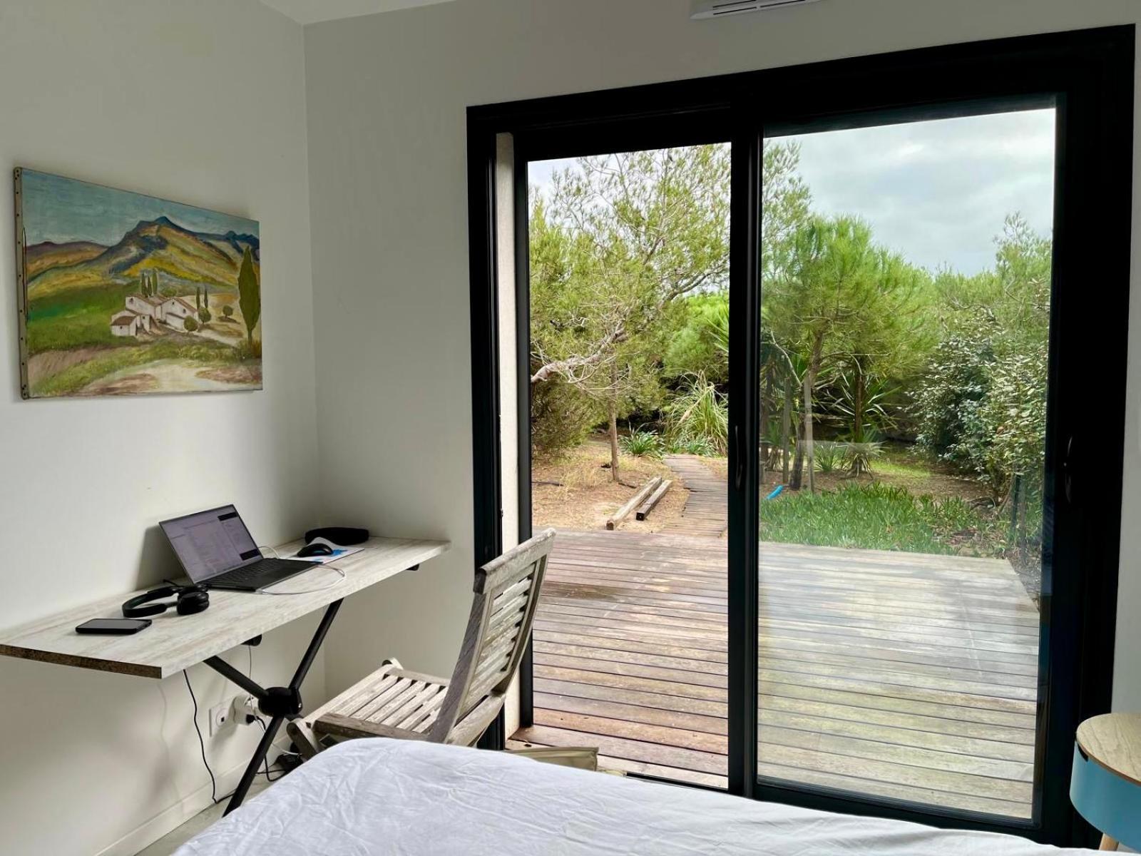 Appartement Luxe Le Levant Hyères Exteriör bild