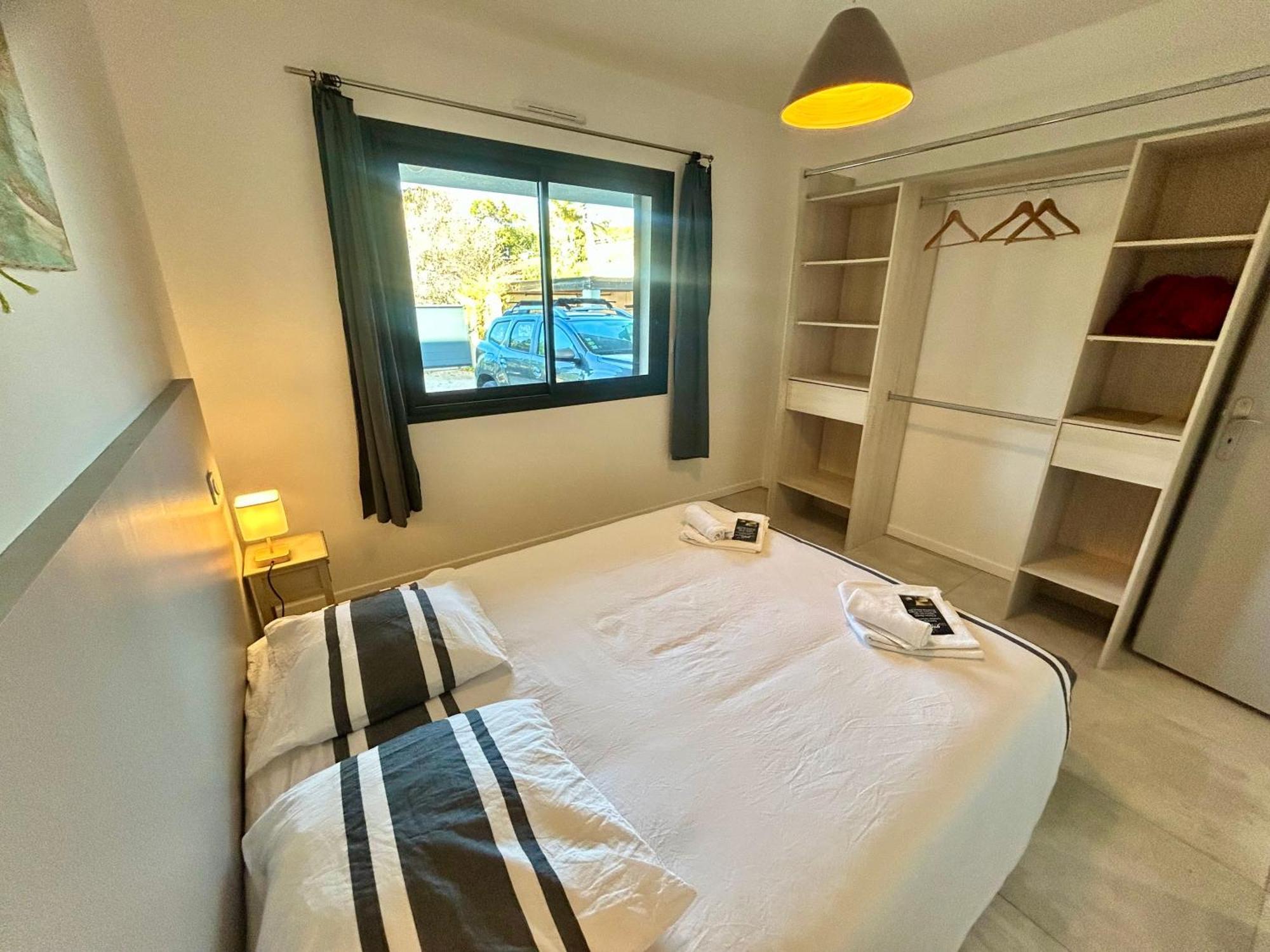 Appartement Luxe Le Levant Hyères Exteriör bild